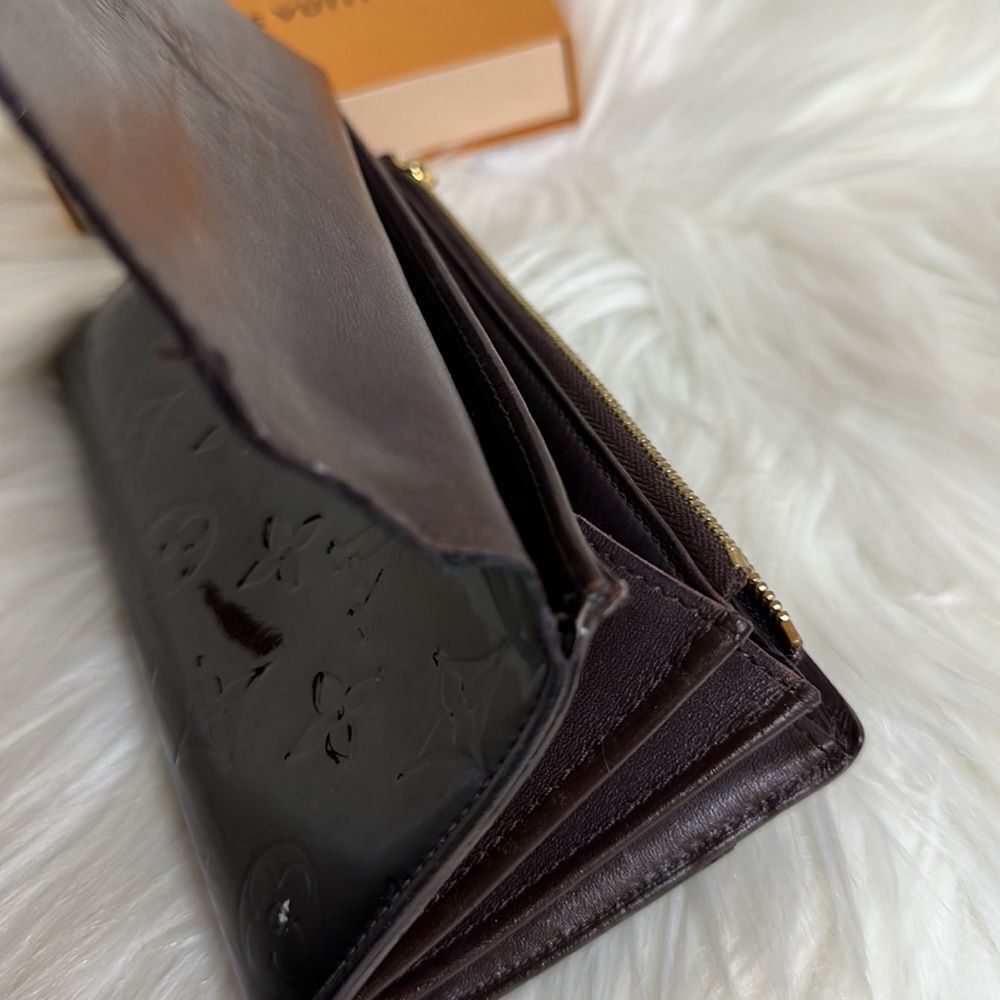 💯Authentic Louis Vuitton Vernis  Bifold Wallet🍀 - Picture 4 of 14